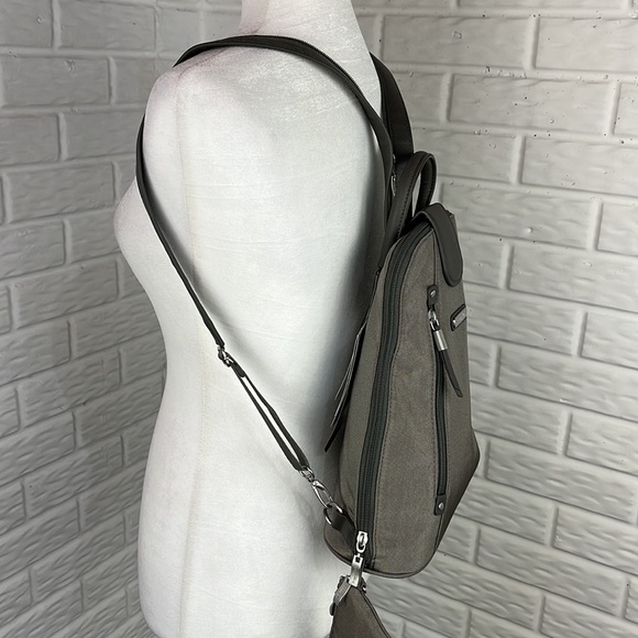 BAGGALLINI Metro Backpack With RFID Phone Wristlet STERLING SHIMMER NWT main image 4